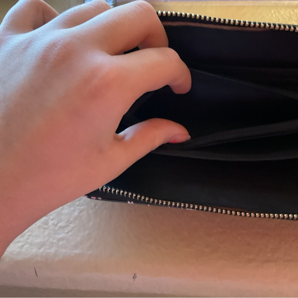 Floral Black Wallet - Picture 7 of 8
